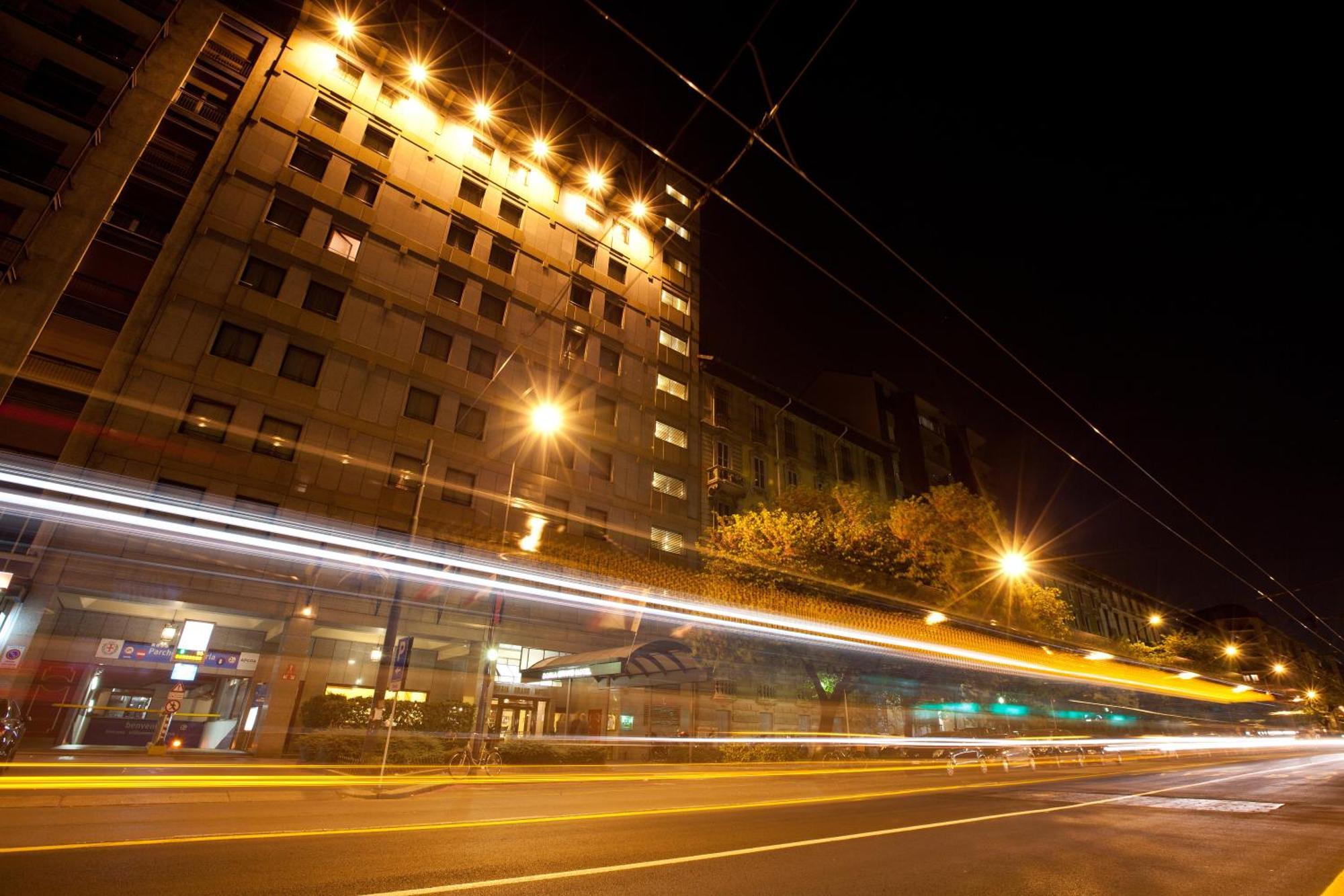Hotel Doria Grand Milan