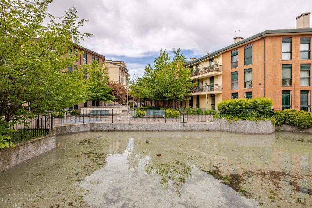 HouSe In The Green Navigli Milan Center Milaan