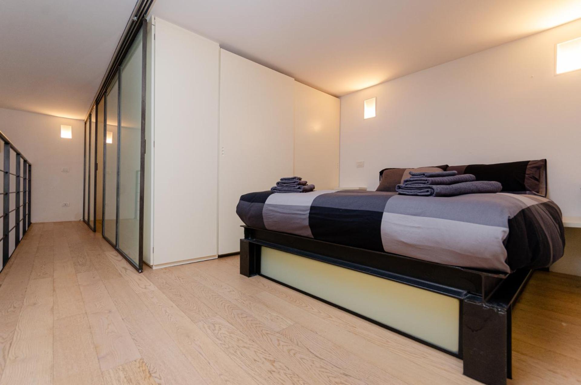 Apartment Vivimihome Loft Su Due Livelli Con Terrazzo Mailand