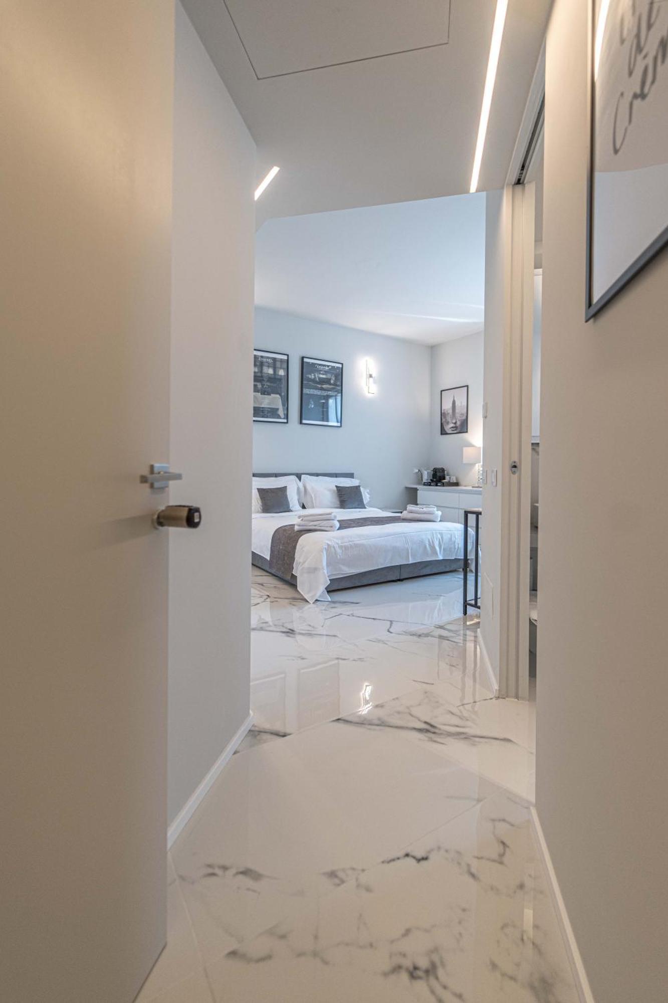 Moscova Luxury New Milan