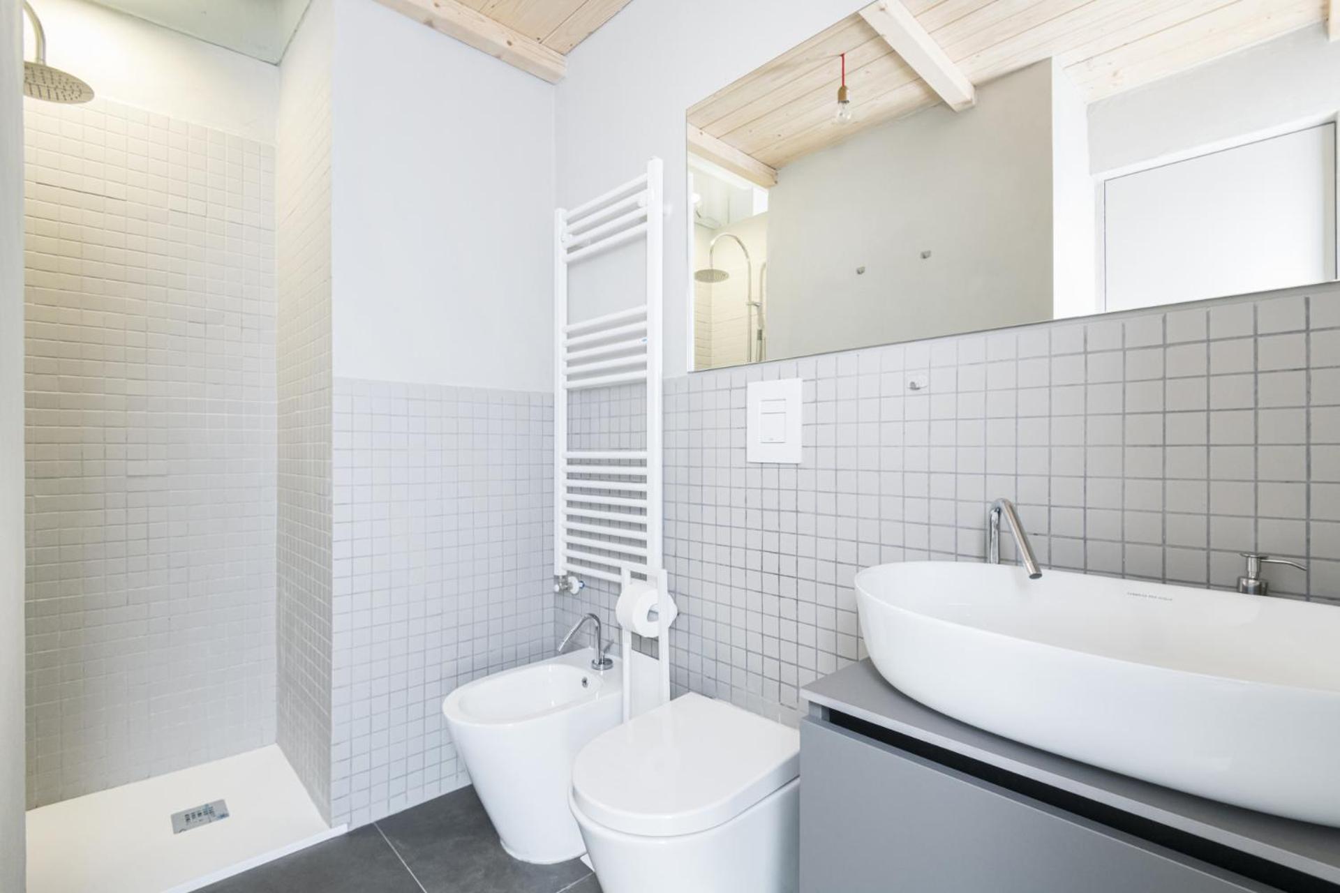 Easylife - In Pta Romana/policlinico