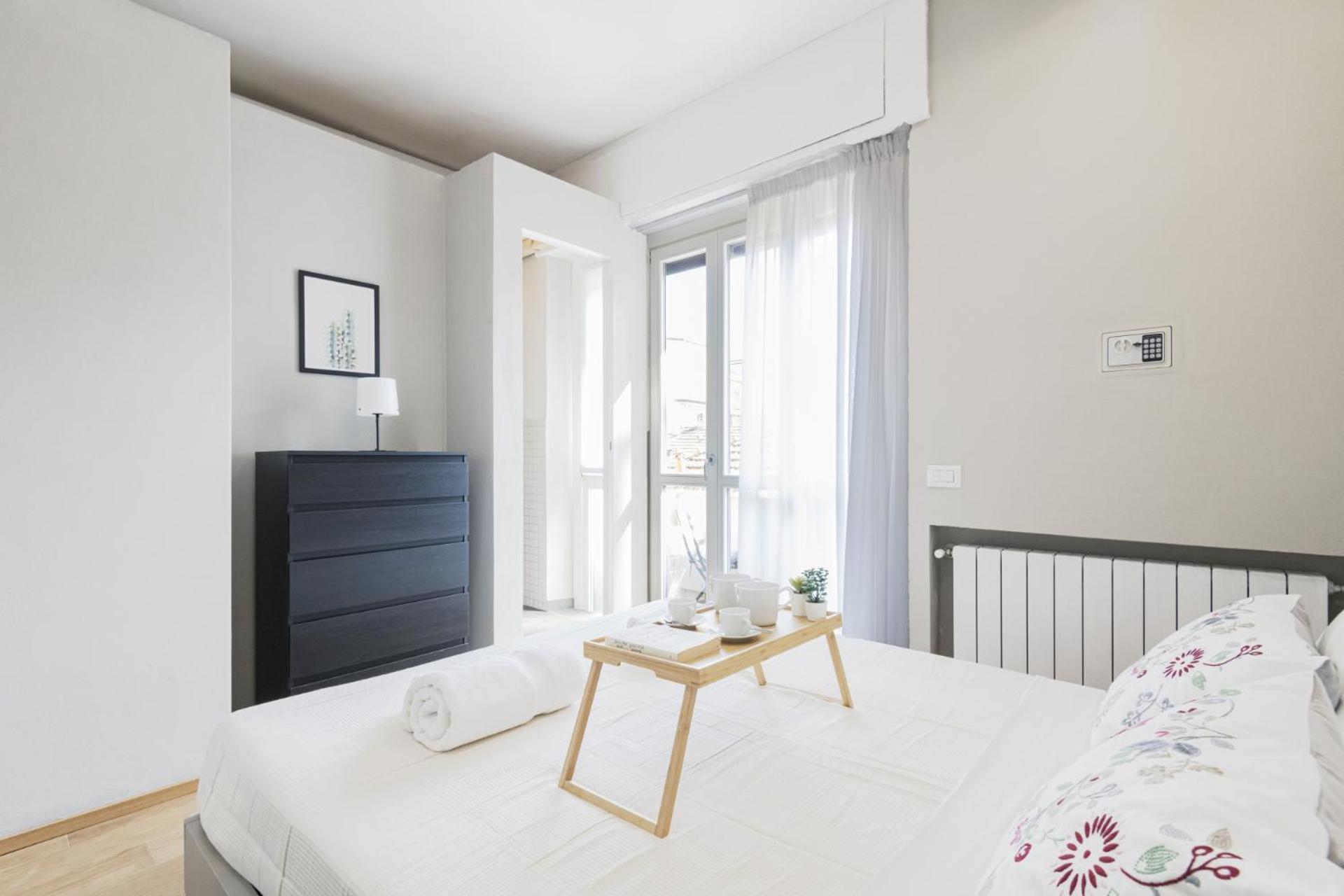 Easylife - In Pta Romana/policlinico