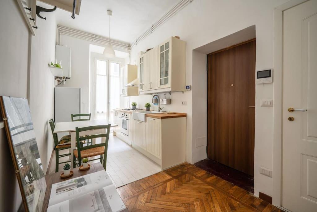 Apartment In Milan/porta Venezia/duomo