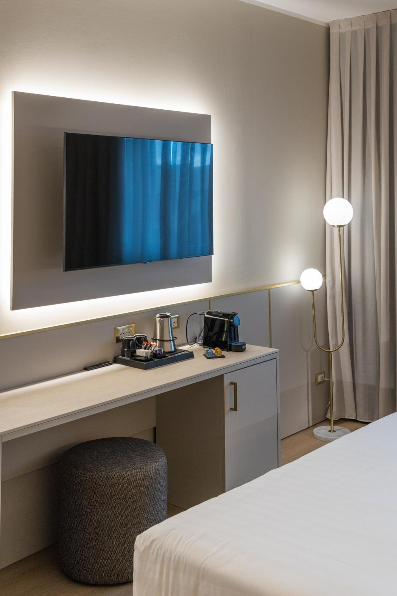 Nasco 4* Mailand