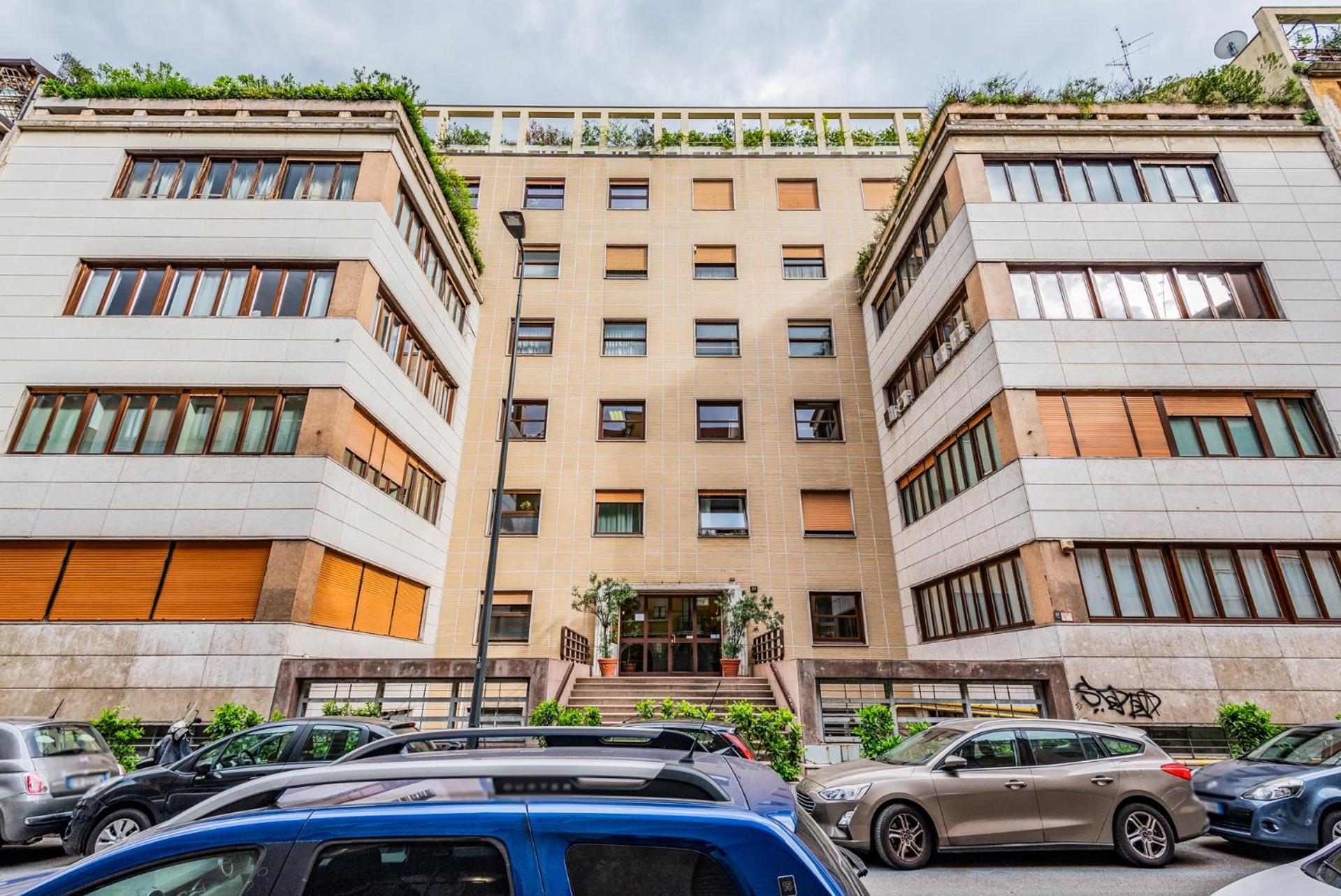 Brand New Centrale Via Soperga- 2pax- Wifi * Milano