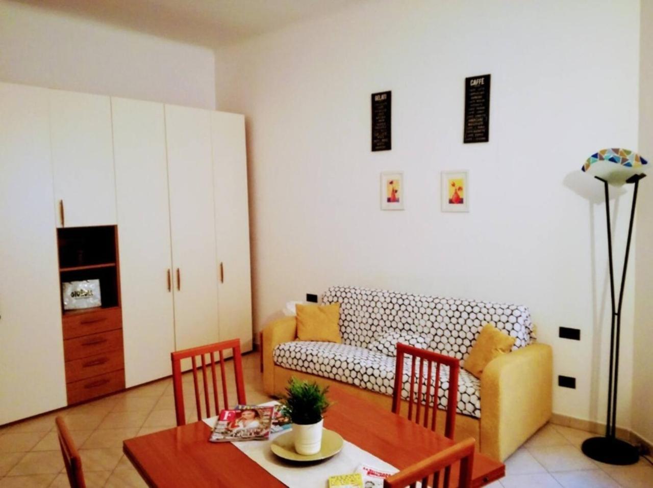 Porta Romana, Charming And Lovely Appartamento