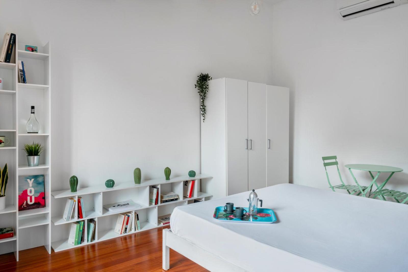New! Lovely & Friendly In Center A Milaan