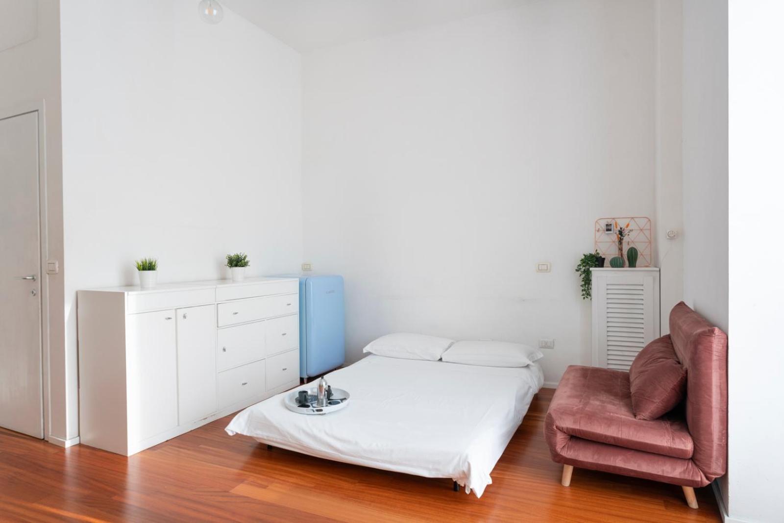 New! Lovely & Friendly In Center A * Milaan