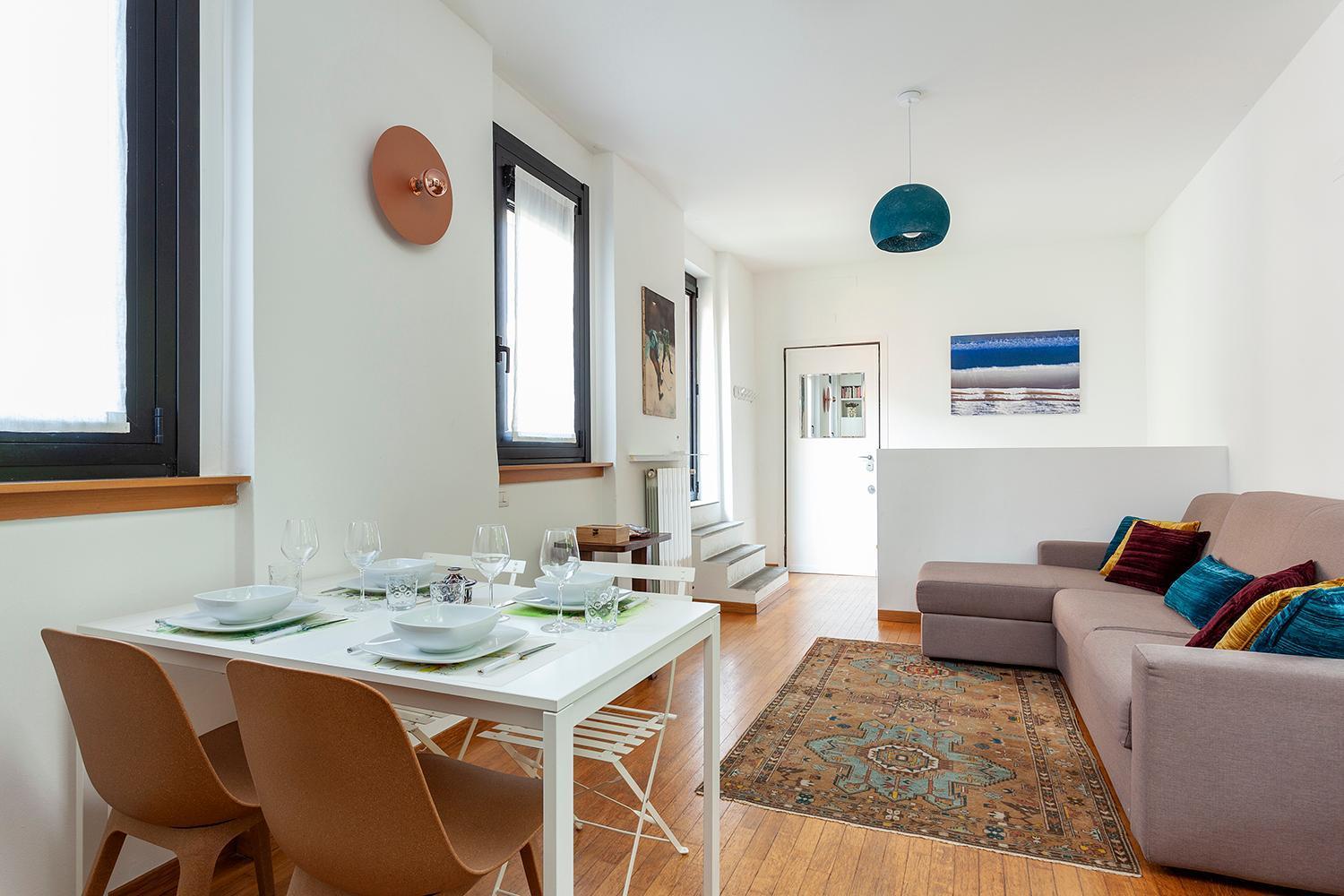 Duplex Luminoso In Zona Residenziale * Milano