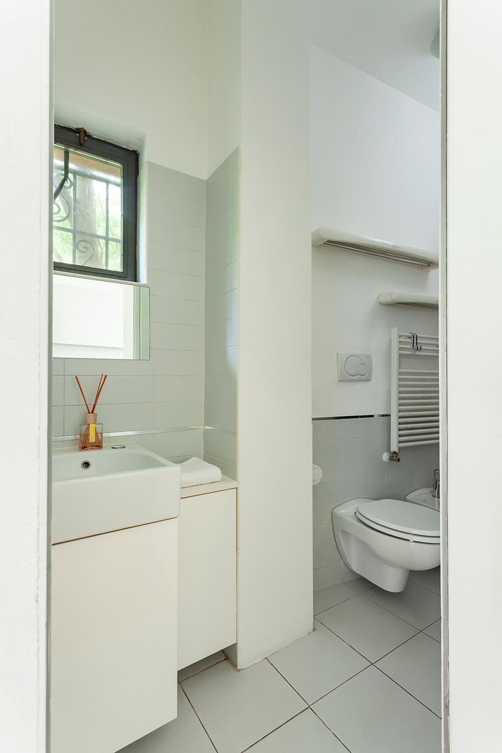 Duplex Luminoso In Zona Residenziale Milano