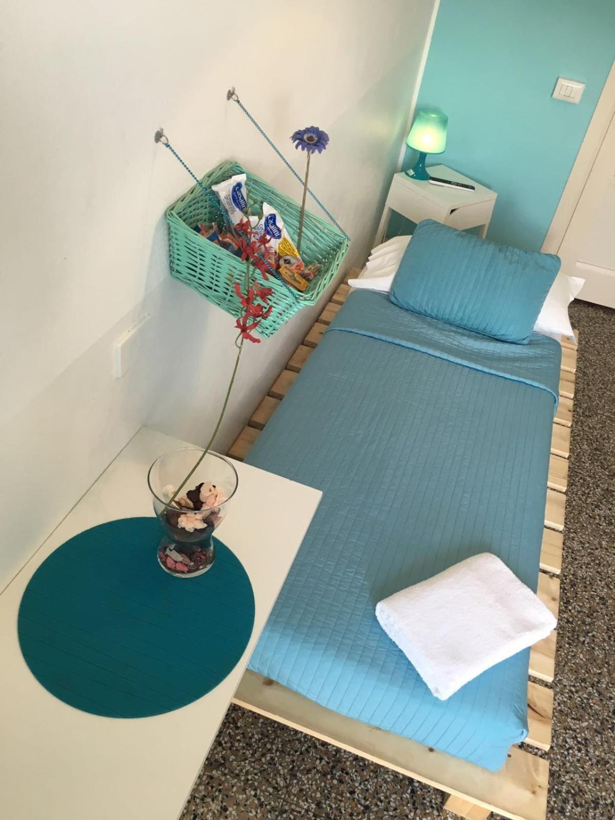 I Am Here - Gioia 71 Guest house Milan