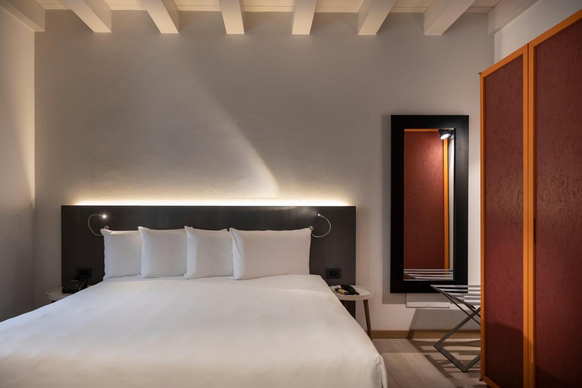 Hotel Savona 18 4*