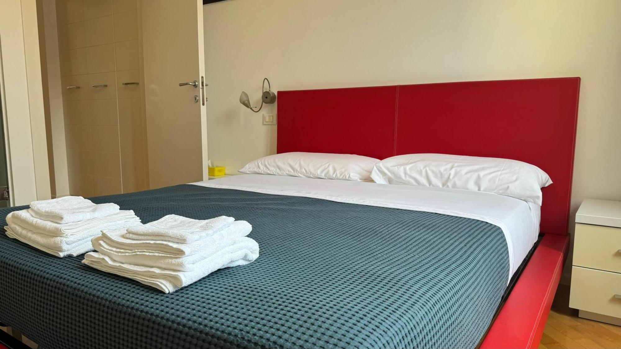 Travelers' House - Metro M4 - Linate - Citta Studi Apartment *