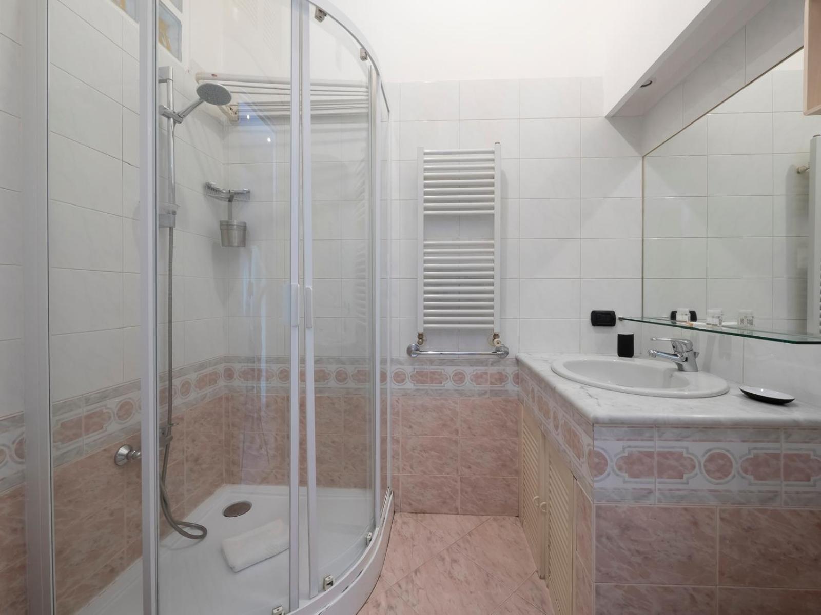 Appartamento Xenia - Colorful In Fiera Area