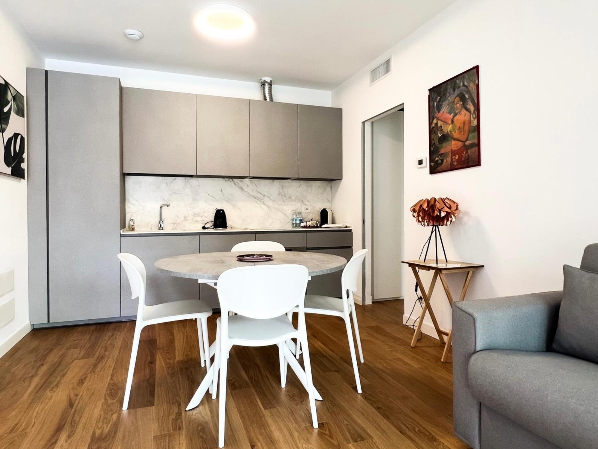 Comecasa Modern Terraced & Palestra Appartement