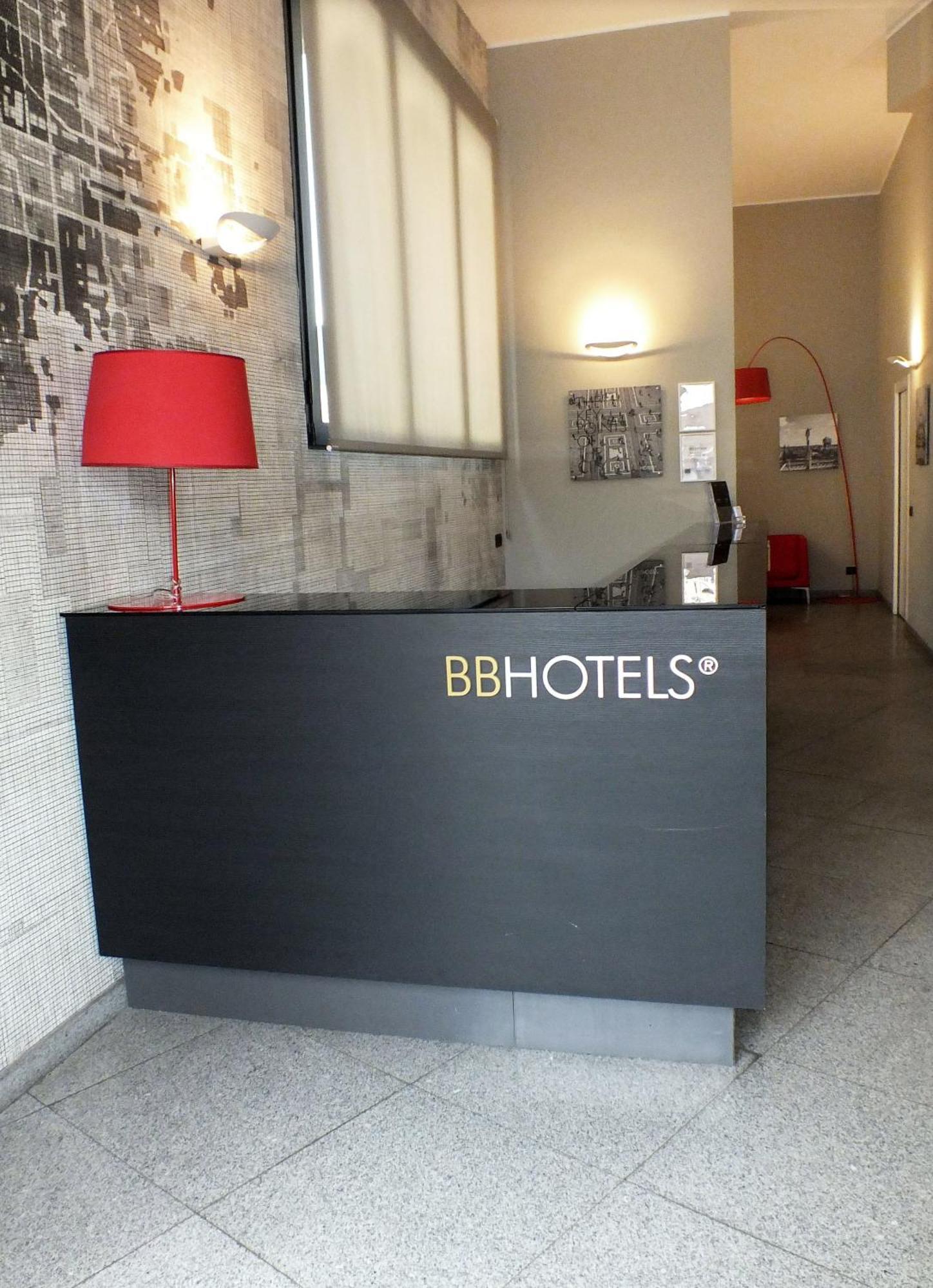 Bb Isola Aparthotel 2*