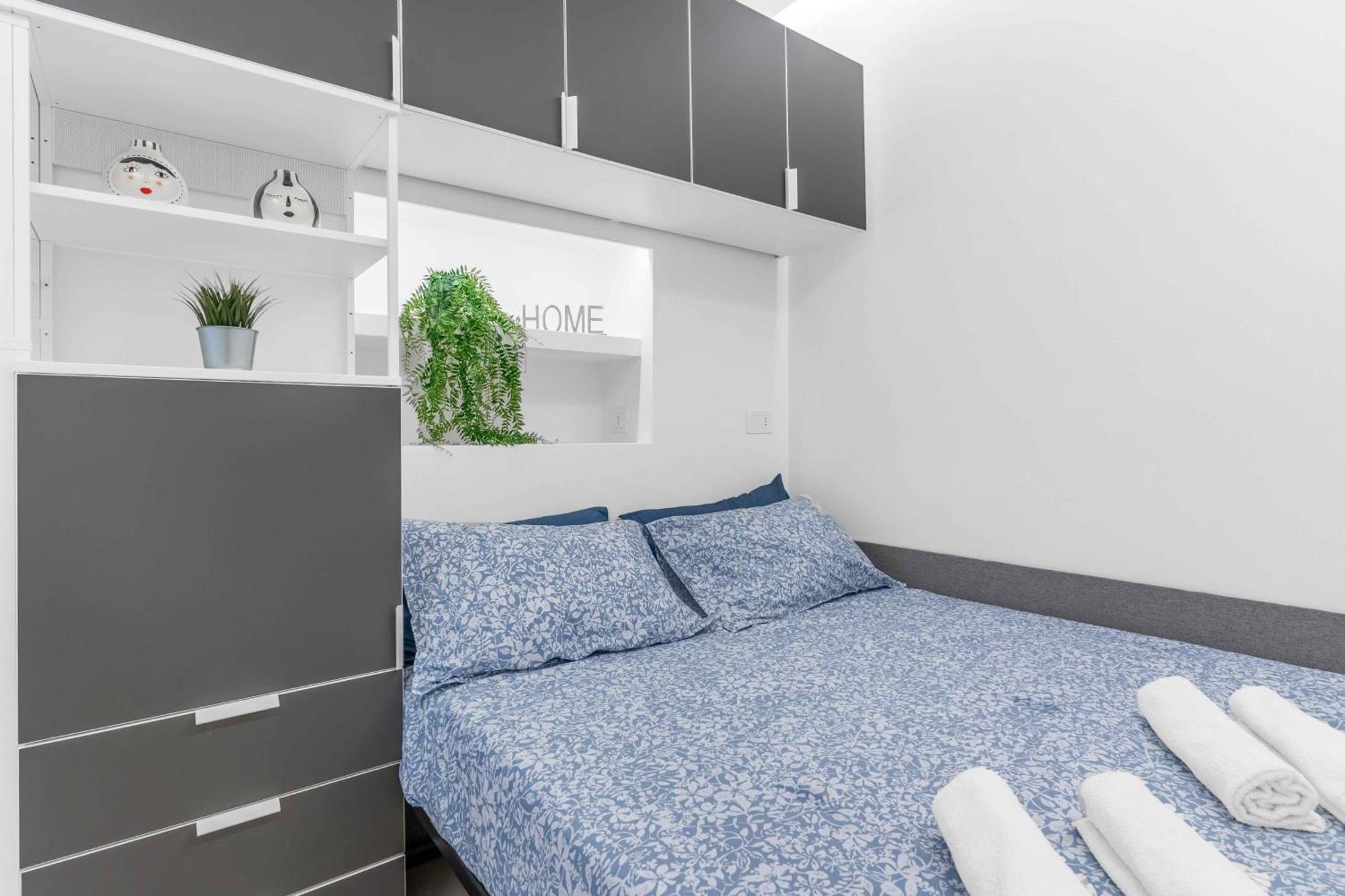 Apartment Le23 Duomo-loreto - - Modern *