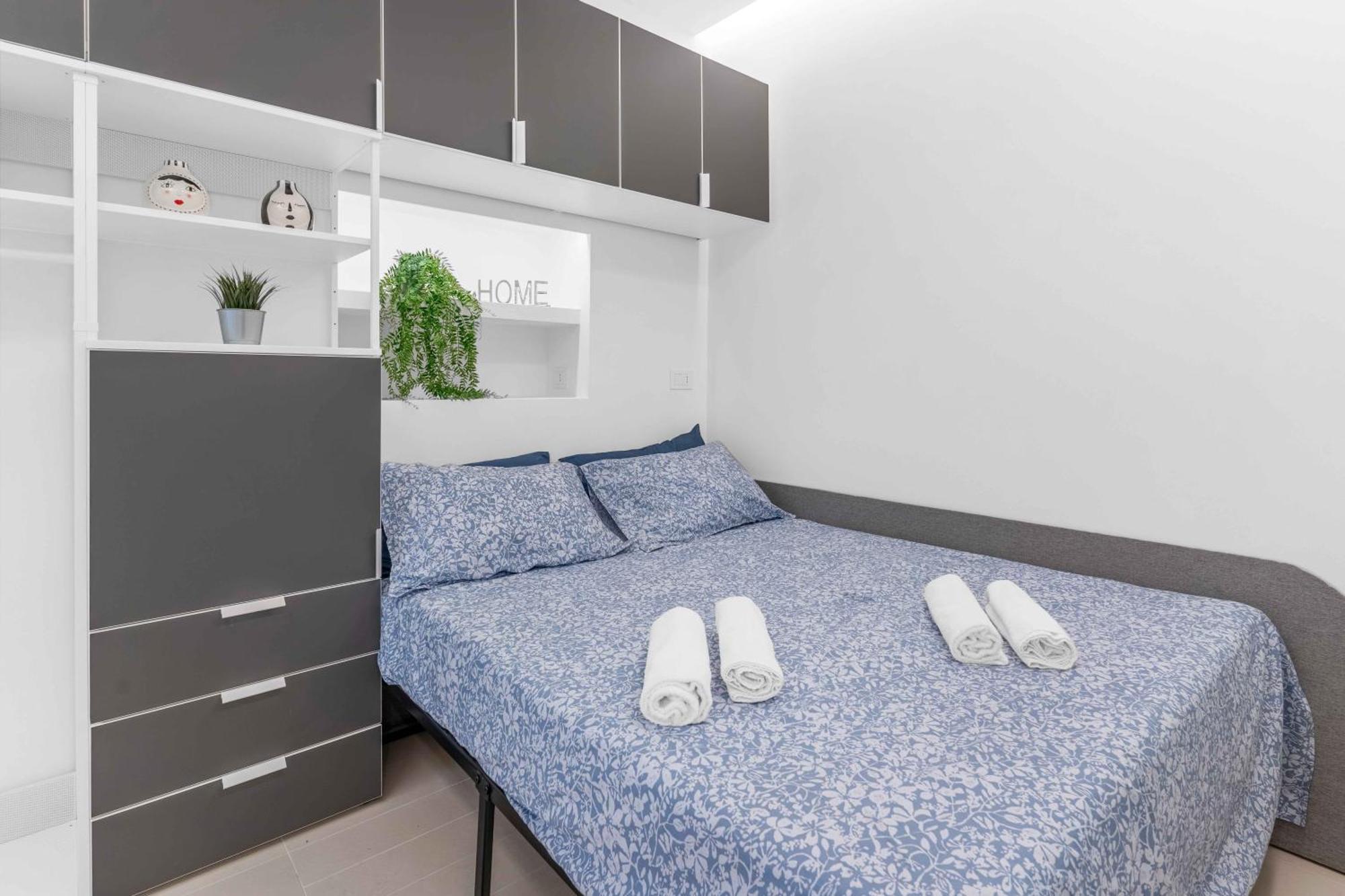 Le23 Duomo-loreto - - Modern *