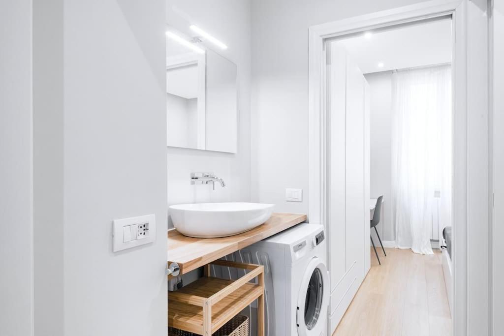 Easylife -modern And Elegant In The Heart Of Appartamento