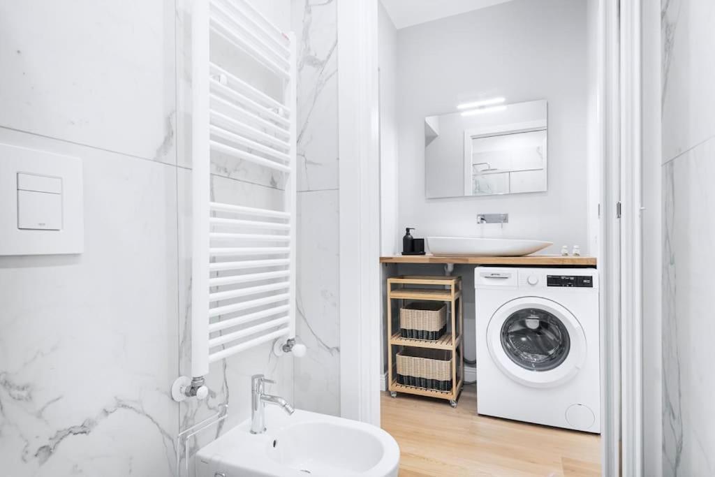 Easylife -modern And Elegant In The Heart Of Appartamento