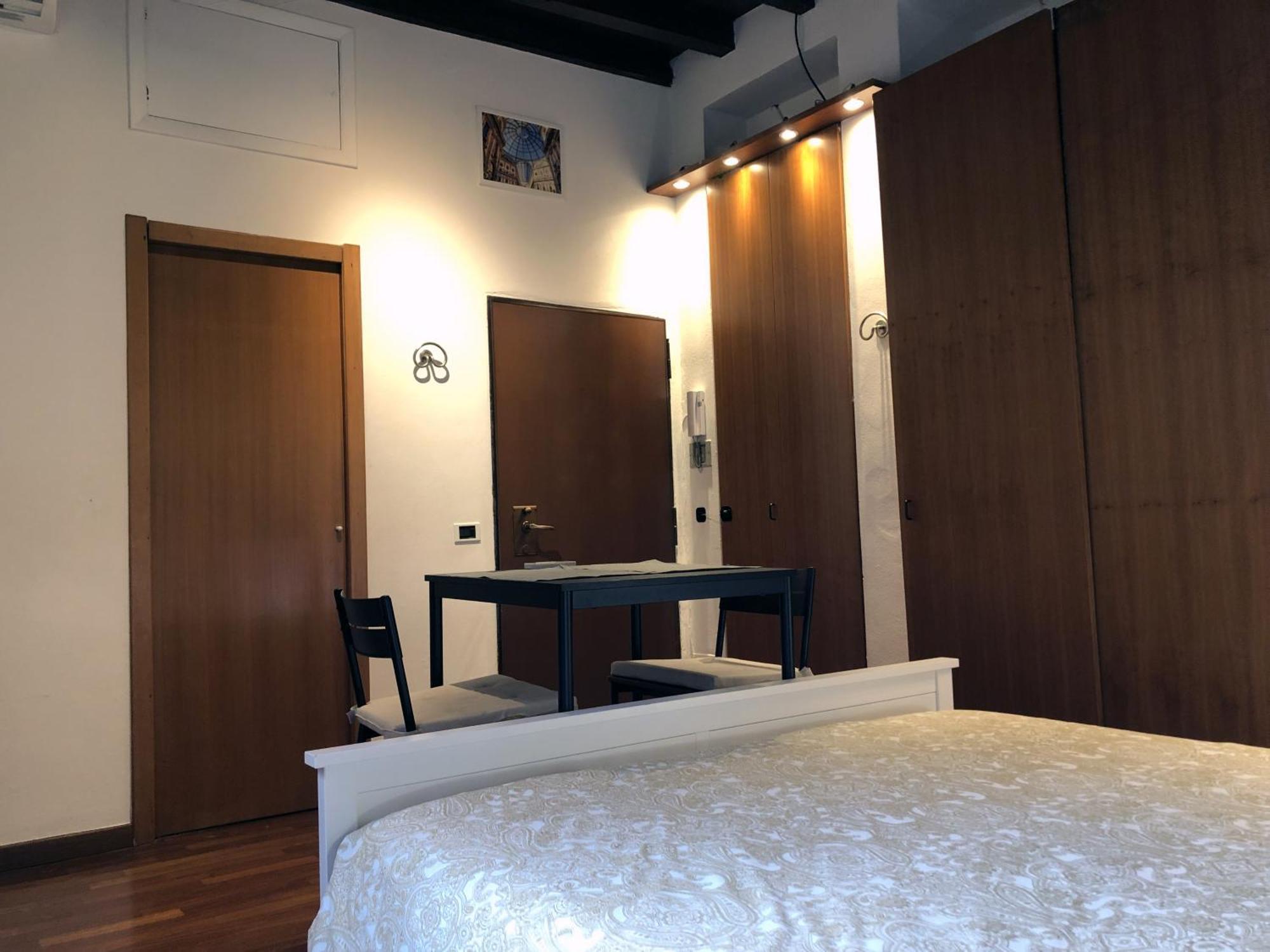Brera Vip Spotlight - Brera - Duomo - Castello Sforzesco - Lanza Metro M2 * Milano