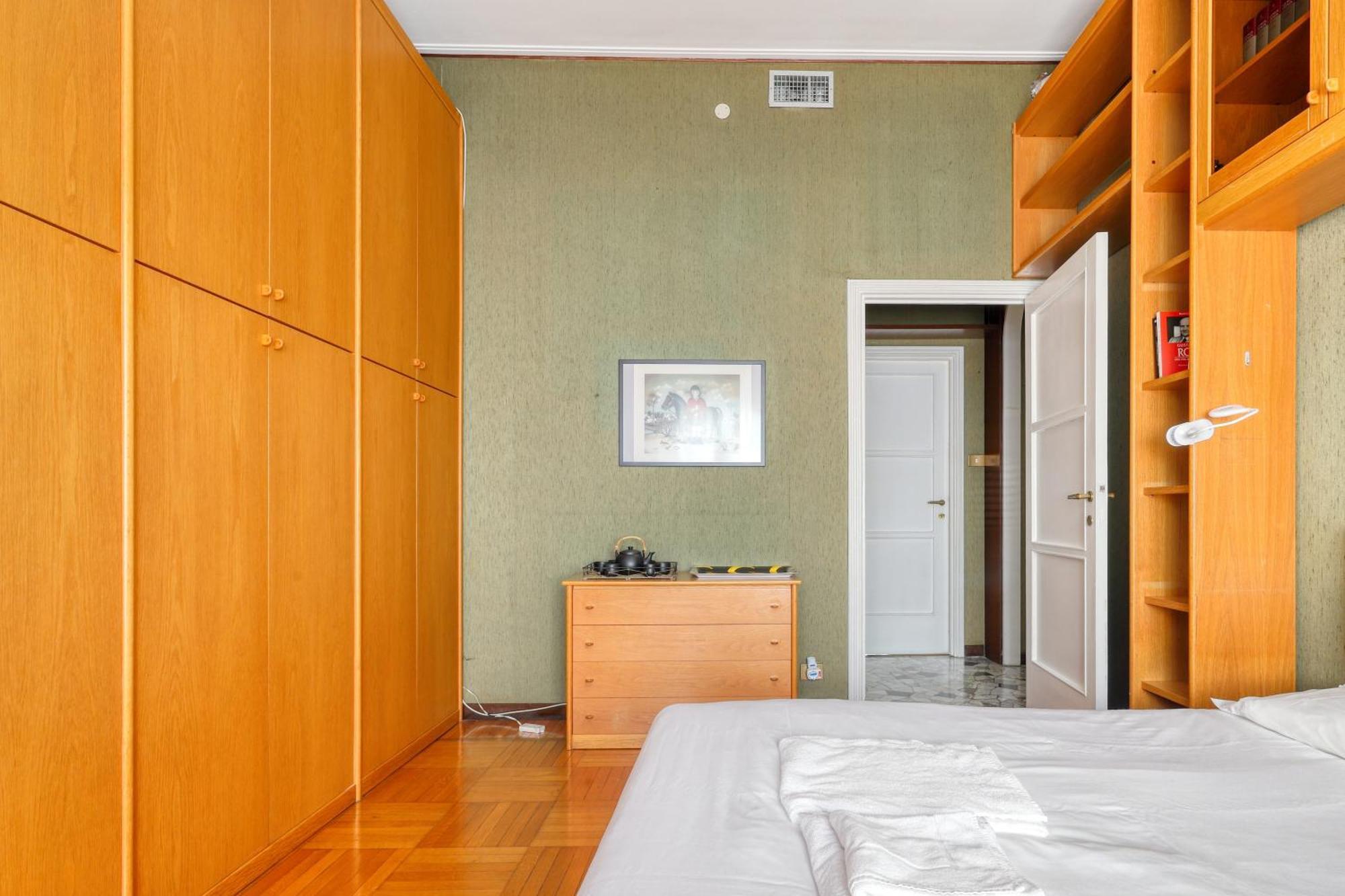 Urban Elegance With A View Viale Tunisia Apartment