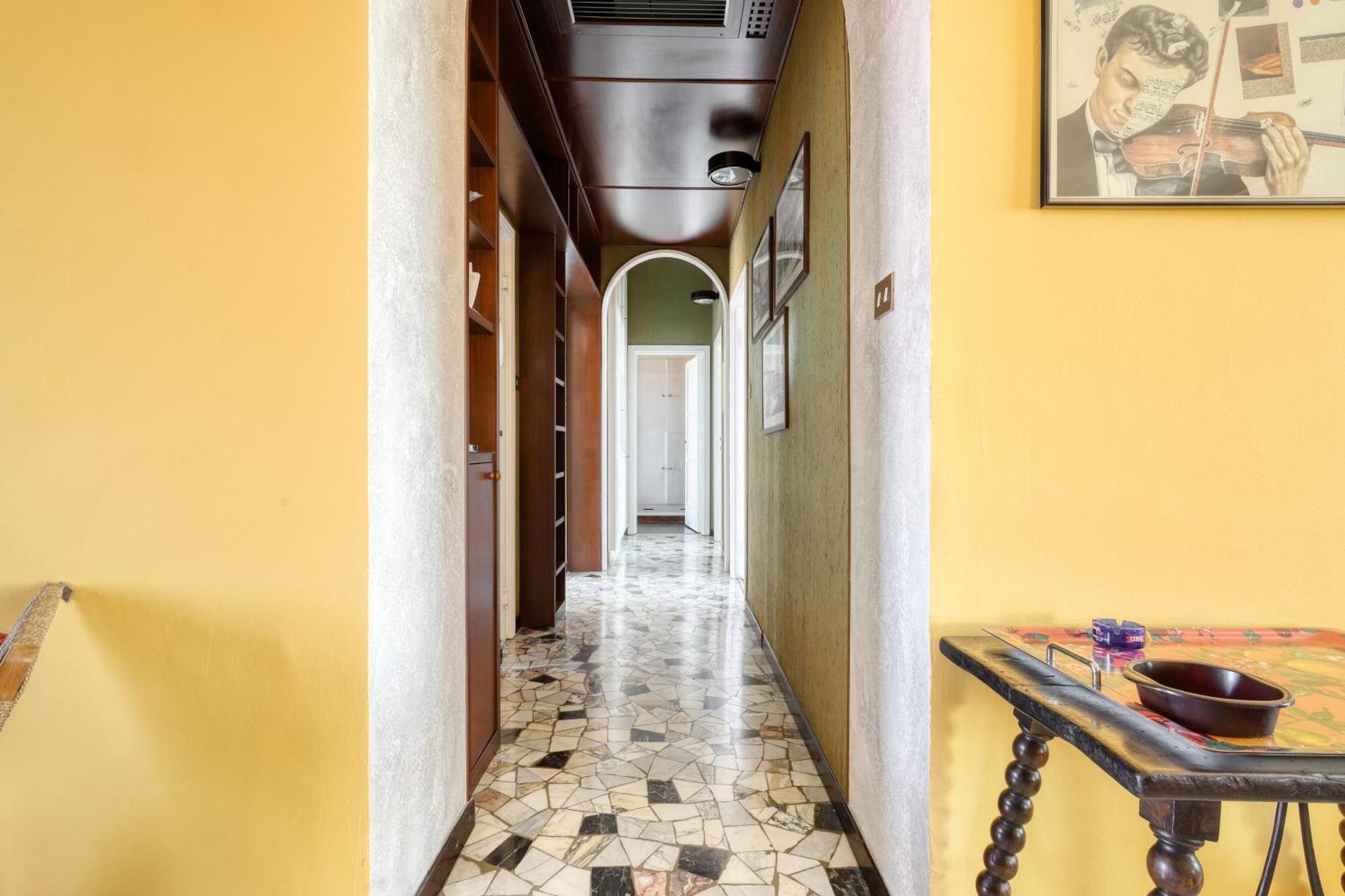 Urban Elegance With A View Viale Tunisia Apartment