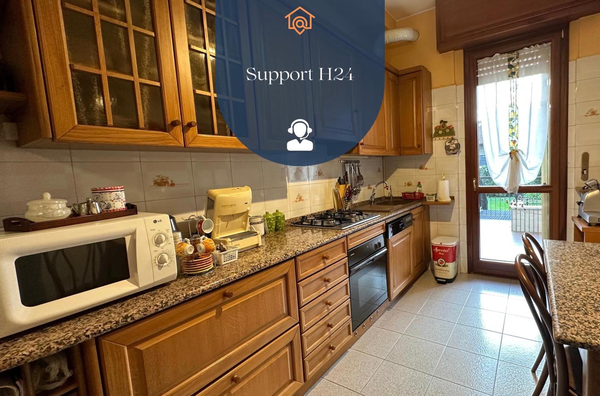Dehomes - Two Bedrooms, Terrace, Wi-fi, Tram To Centre & Rho Fiera * Milan