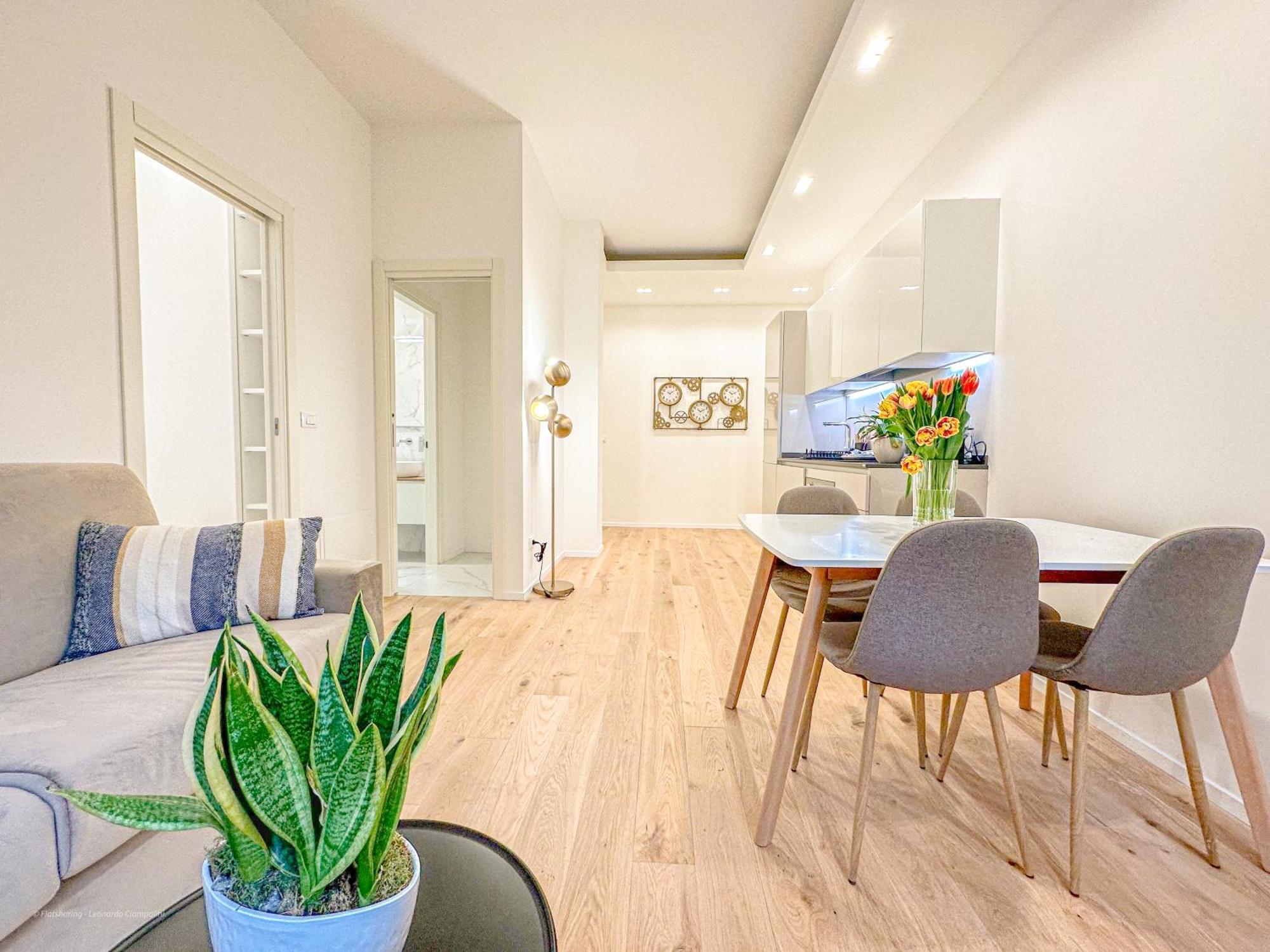 Banfi Luxury - Sauna & Jacuzzi Apartment Milan