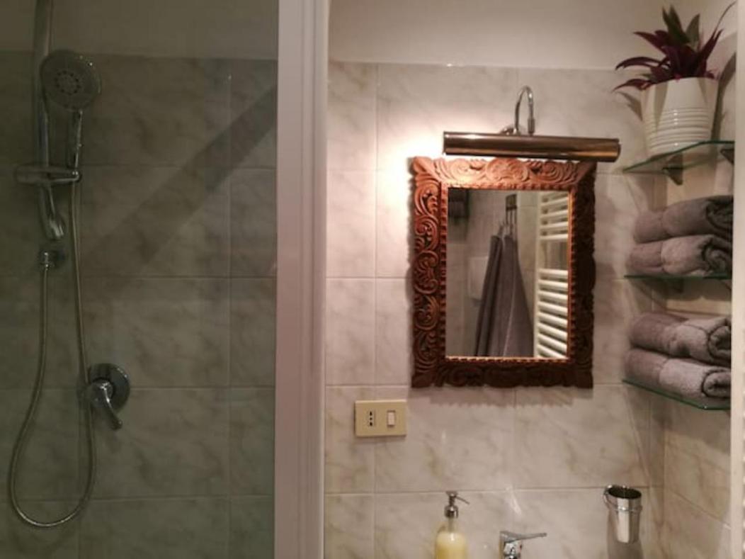 Bilocale Zona Isola 5 Minuti Metro Mm5 - Pollaiuolo Apartment *