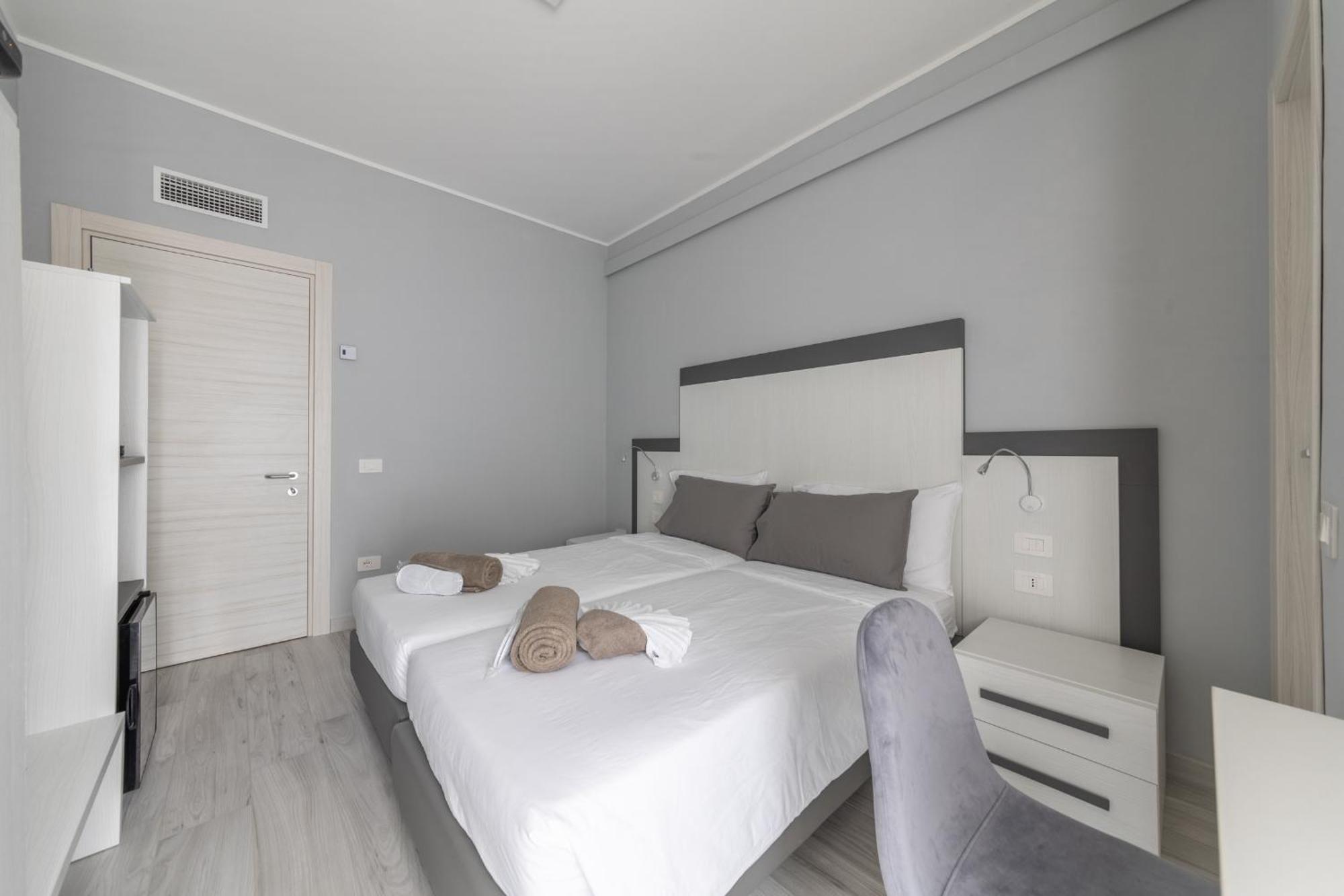 Chezromyk 2 The Kosher Bed & Breakfast