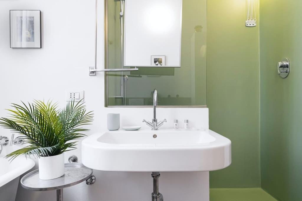 Easylife - Style And Elegance Near Porta Romana Milano