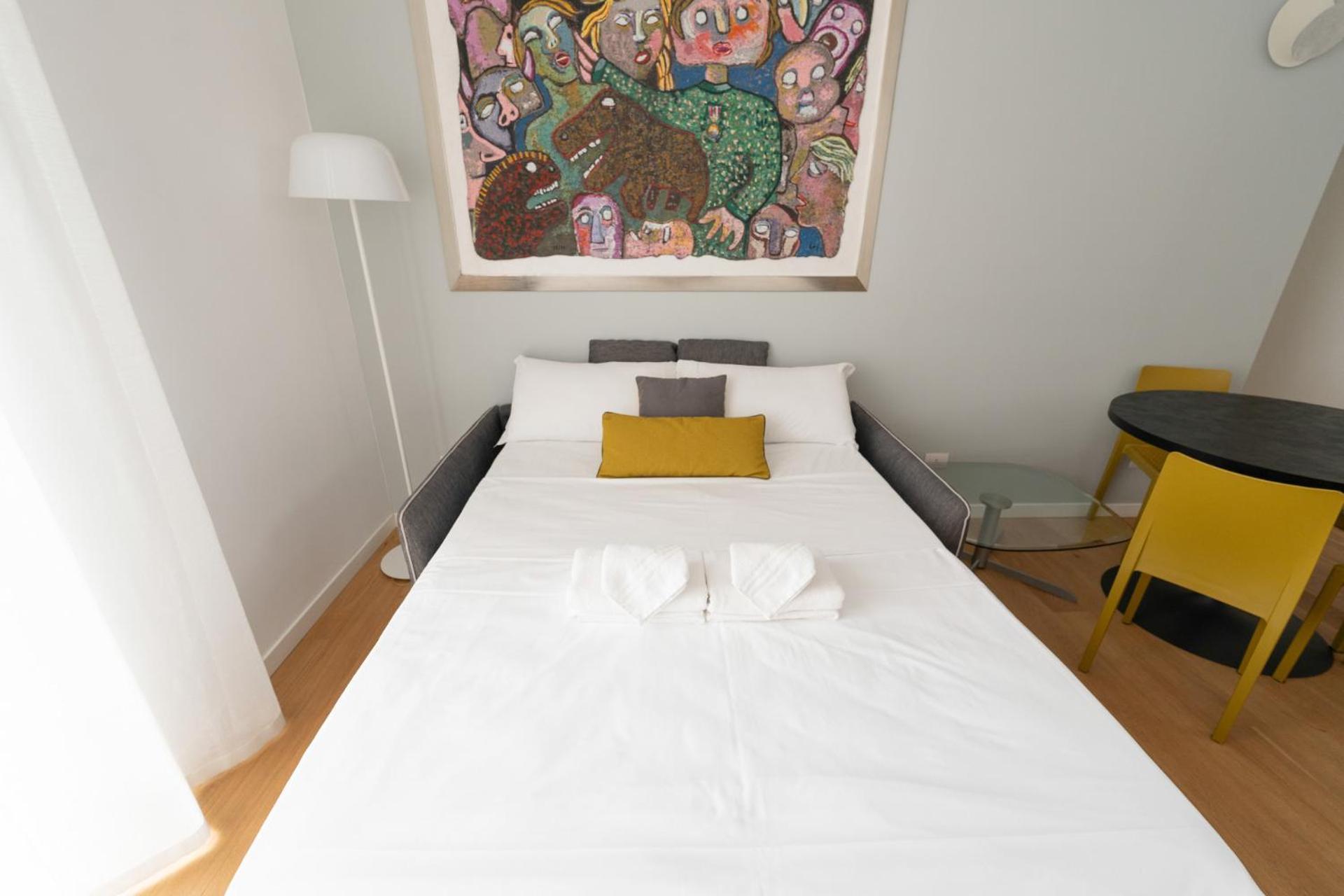 Elegant In The Heart Of Milaan