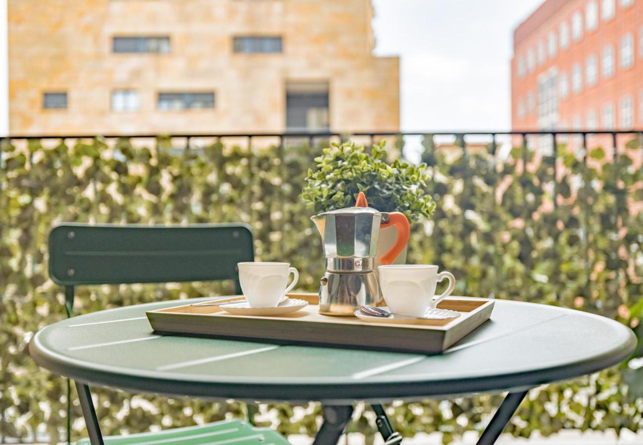 Arcimboldi's Terrace & Secure Parking Milaan