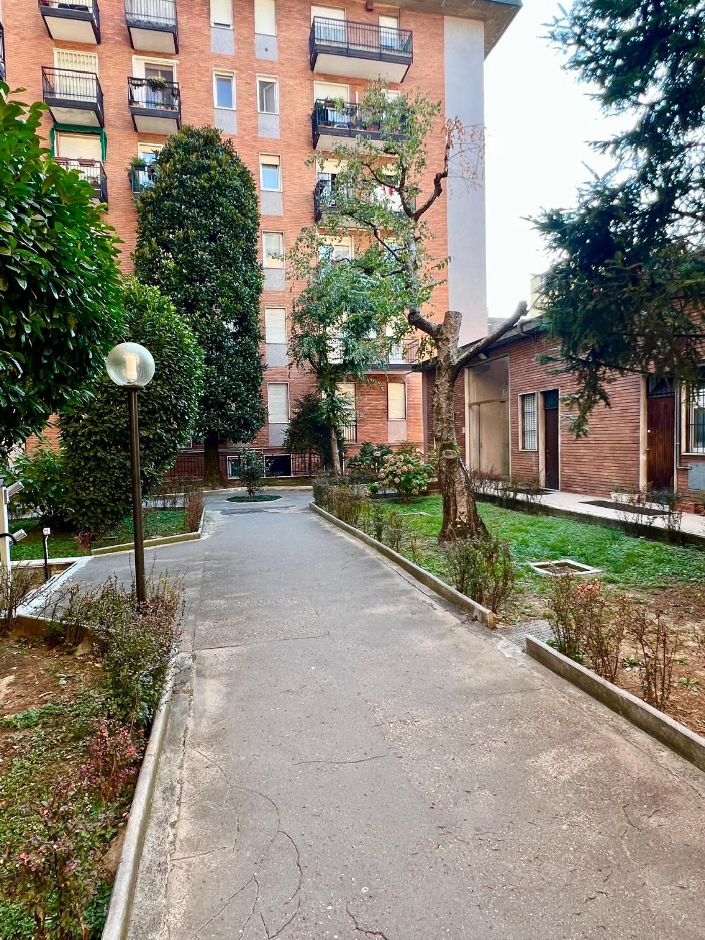 Moderno Ed Elegante Loft Con Balcone Apartment Mailand