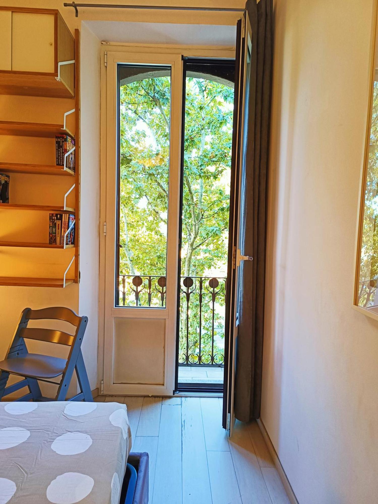 Yr - Isola Apartment