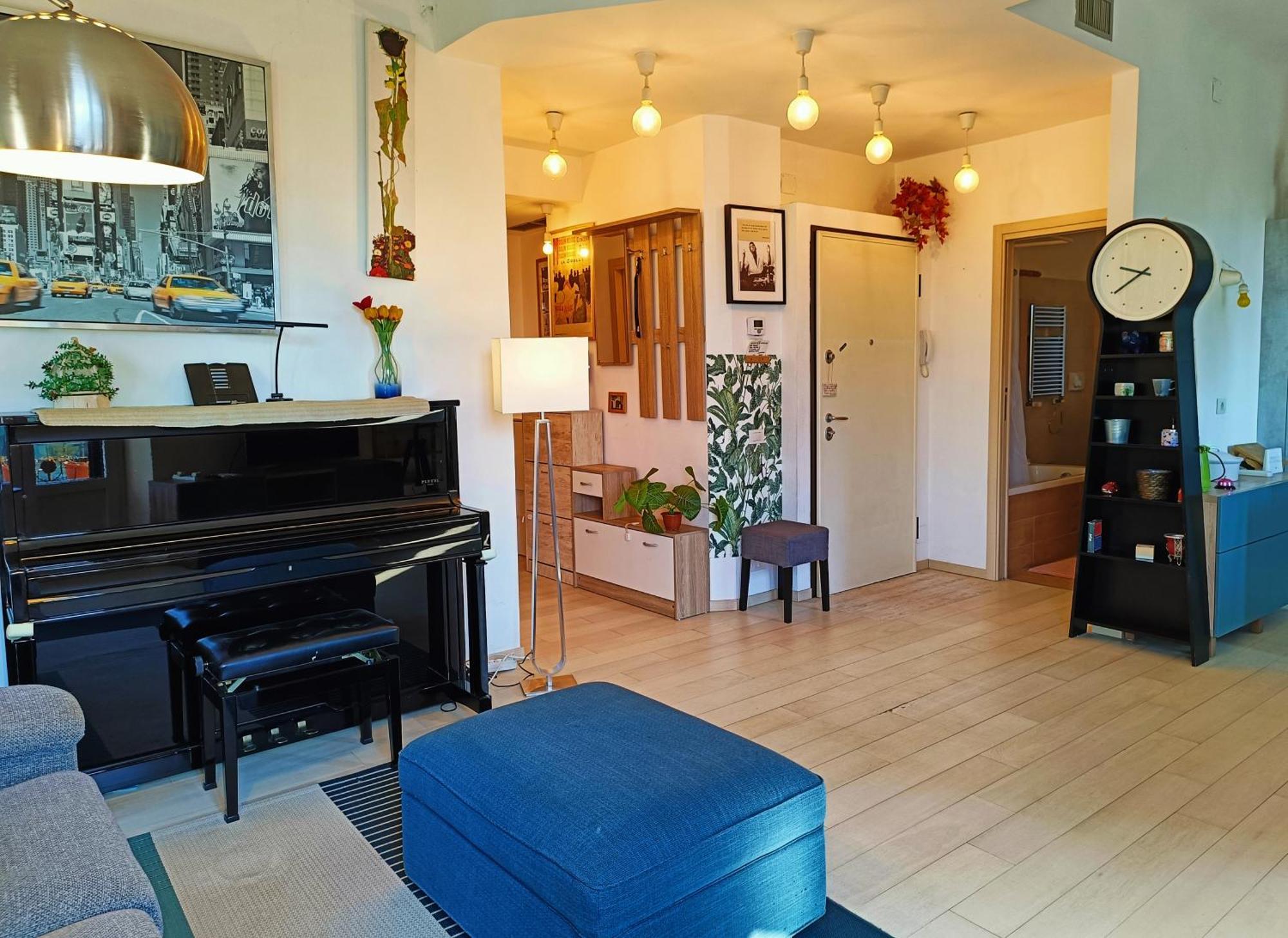 Yr - Isola Apartment