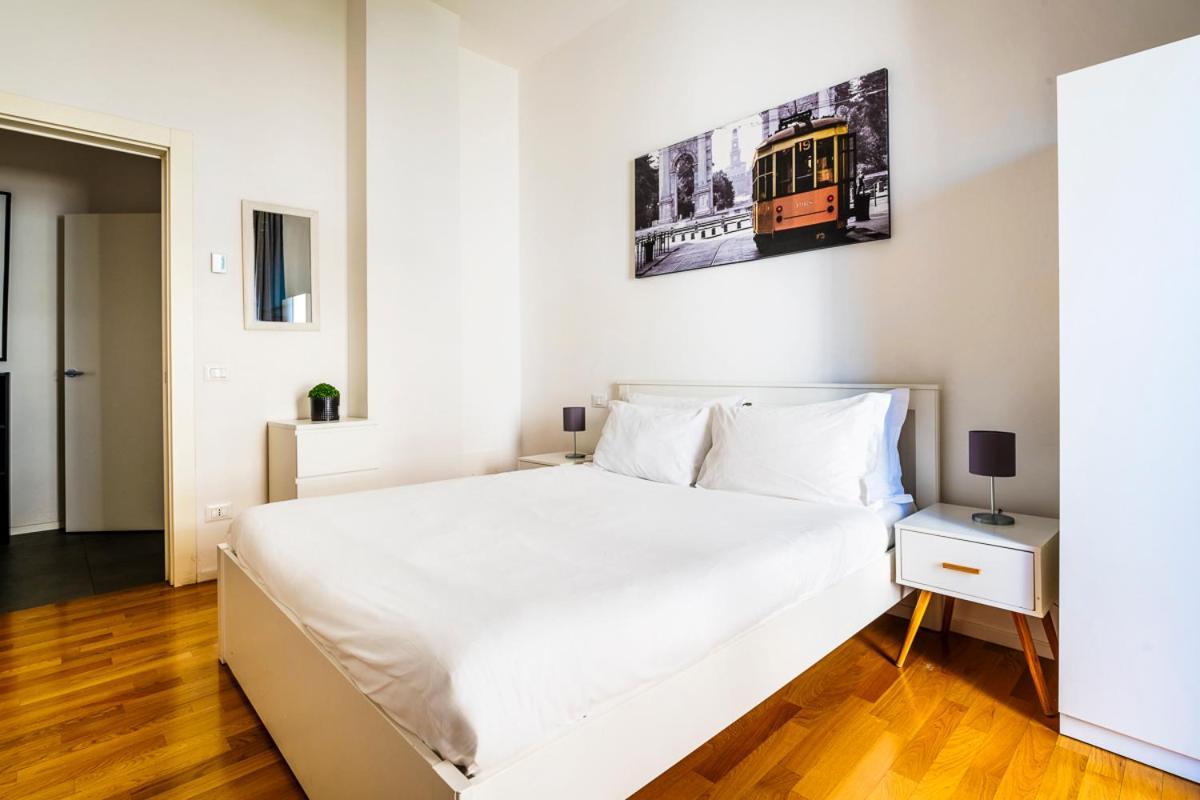 Leilighet Exclusive 3 Bedrooms Near Duomo *