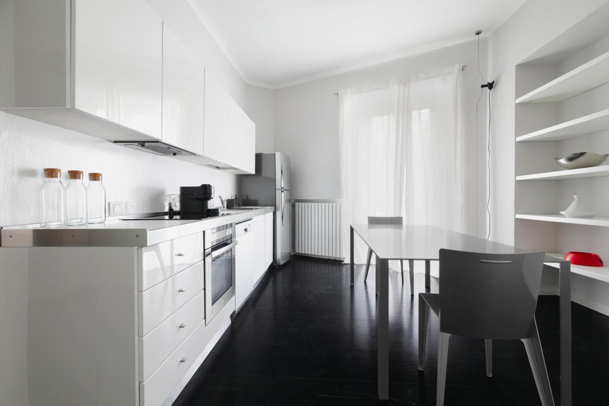 Apartment Stylish And Spacious Flat - Porta Venezia *