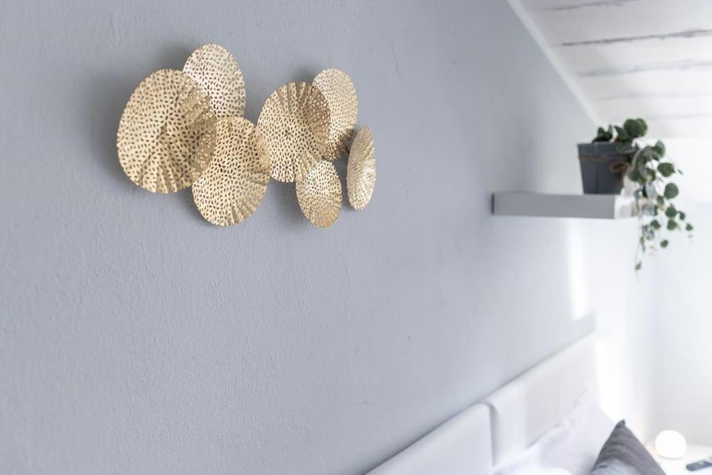 300 M From Metro M3-netflix-wi-fi * Milano