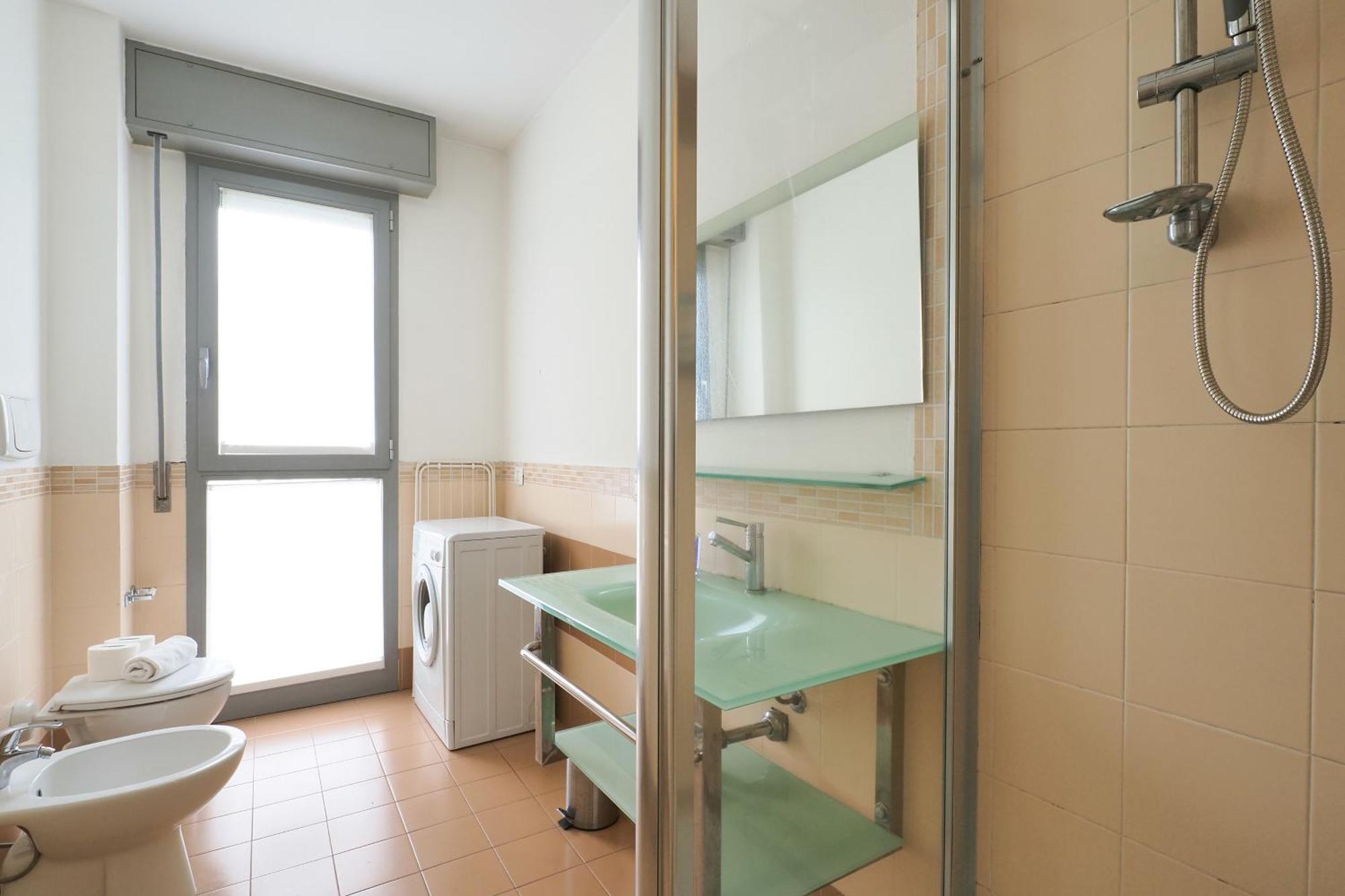 Primopiano - Bonomi B Appartamento Milano