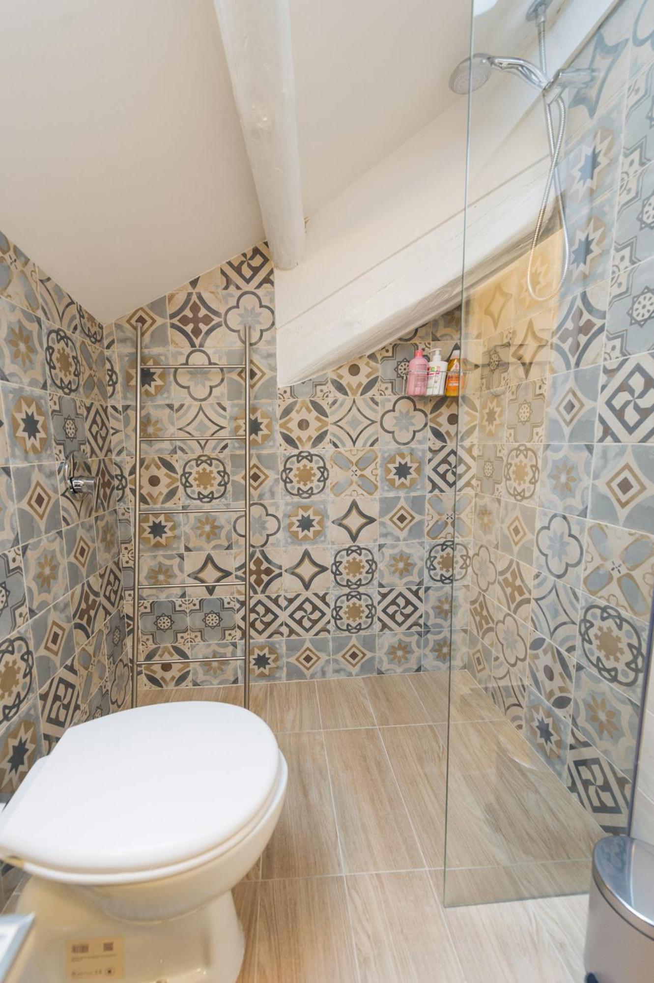 Apartment Deluxe Attic For 2, With Amazing Terrace And Poweful Wi-fi - Very Near The Metro, Position, Very Well Connected To Train Stations And Malpensa, Linate And Begramo Airports Mailand