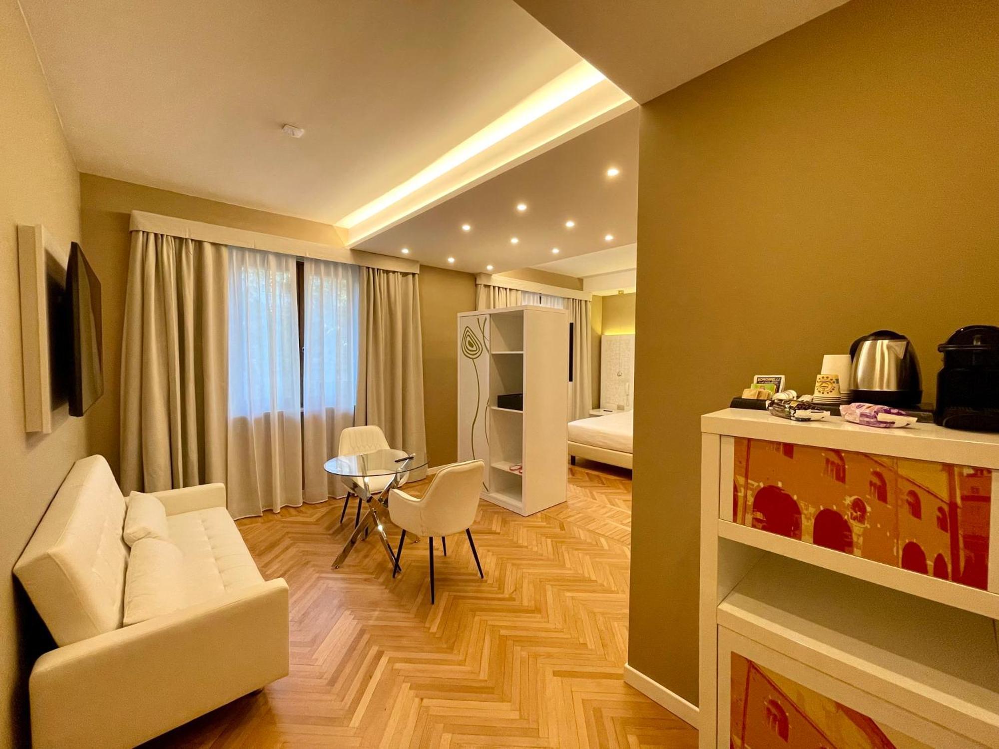 Ticinese Hotell *