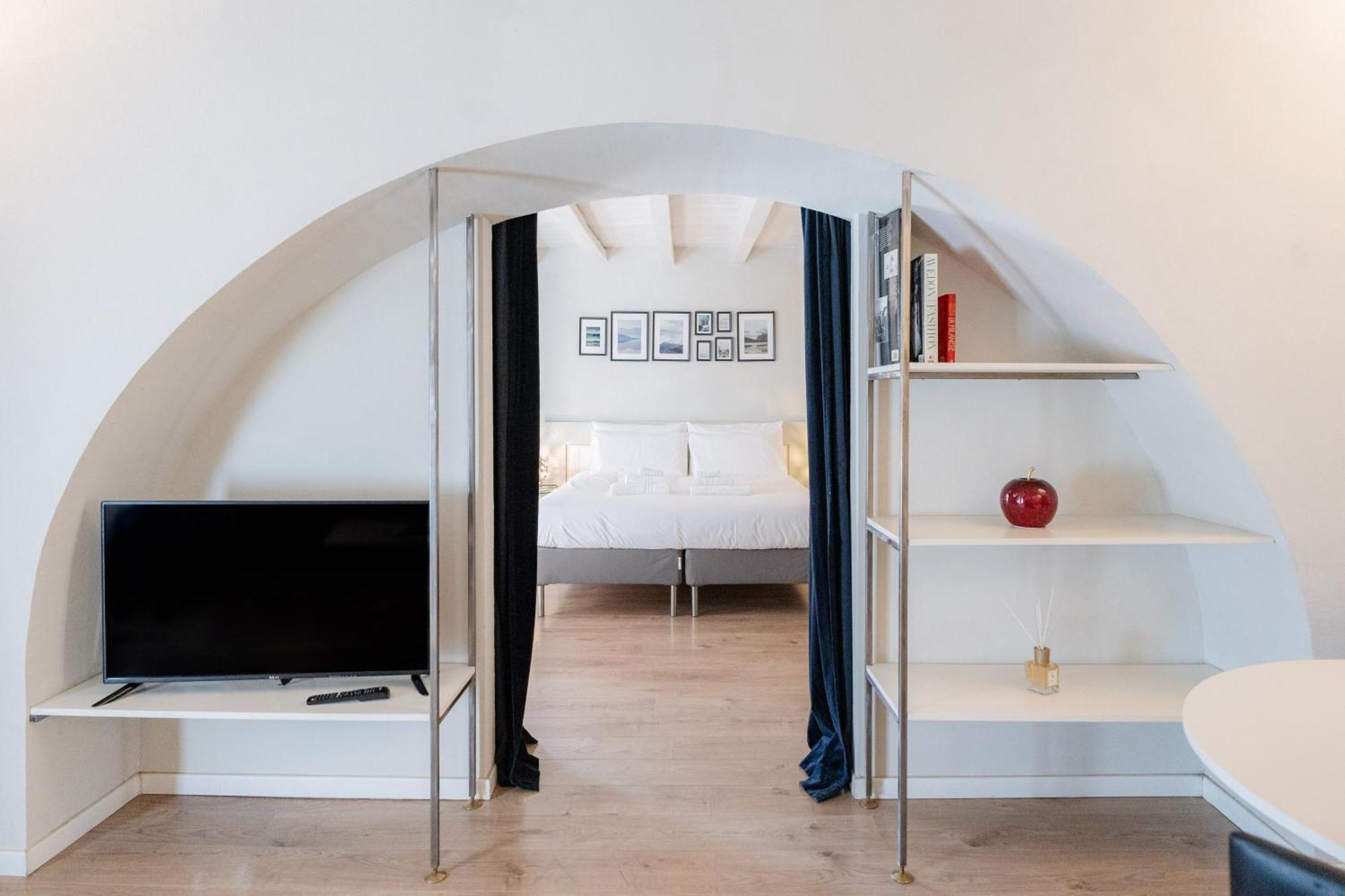 Eleganza Design Corso Porta Garibaldi - 80 Mq * Milano