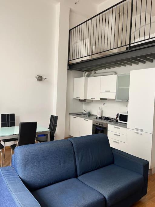 Loft Industrial Revival Vakantiehuis Milaan