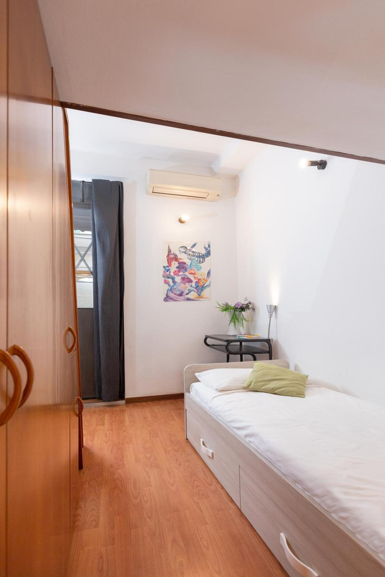 Soft Colors Exclusive - Navigli District - M2 * Milano