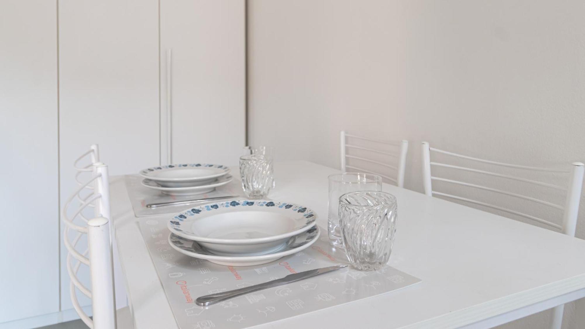 Italianway - Dall'ongaro 27 * Milano