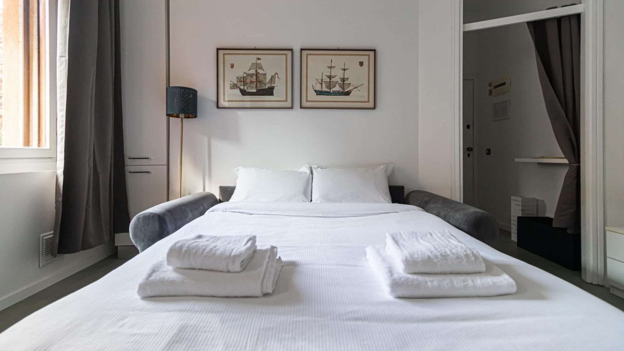 Italianway - Dall'ongaro 27 * Milano