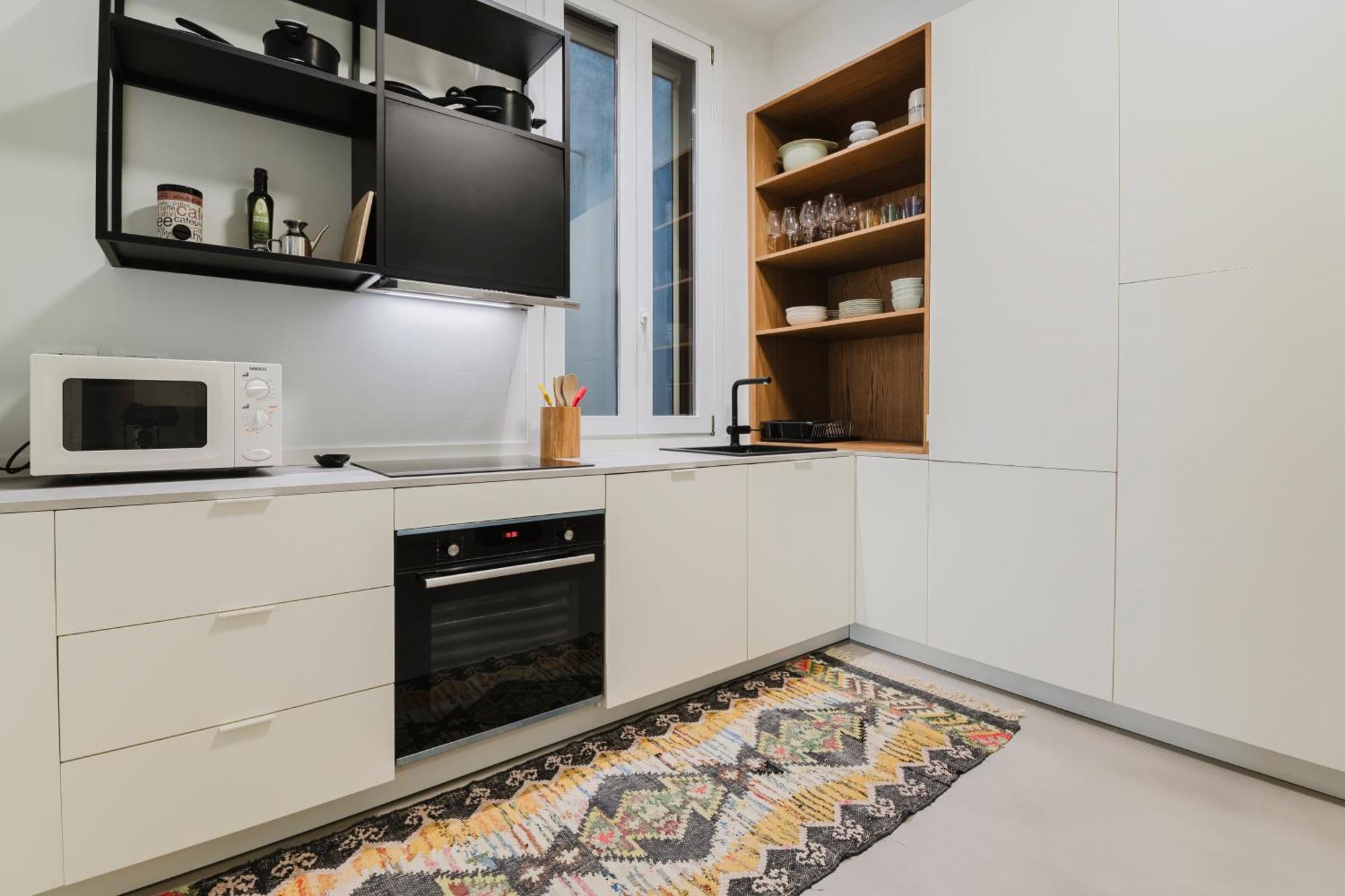 Porta Venezia-exclusive Design Apartment-2 *