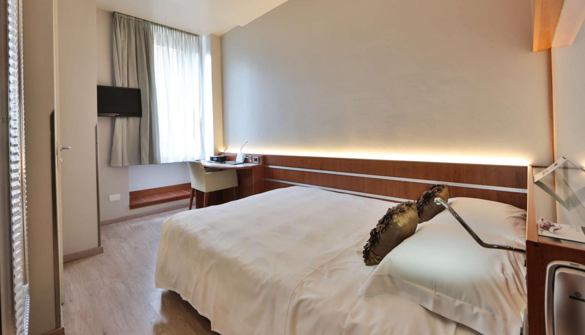Western Madison 4* Milano